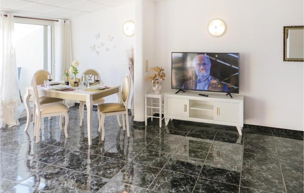 2 Bedroom Stunning Apartment In Torrevieja Exteriér fotografie